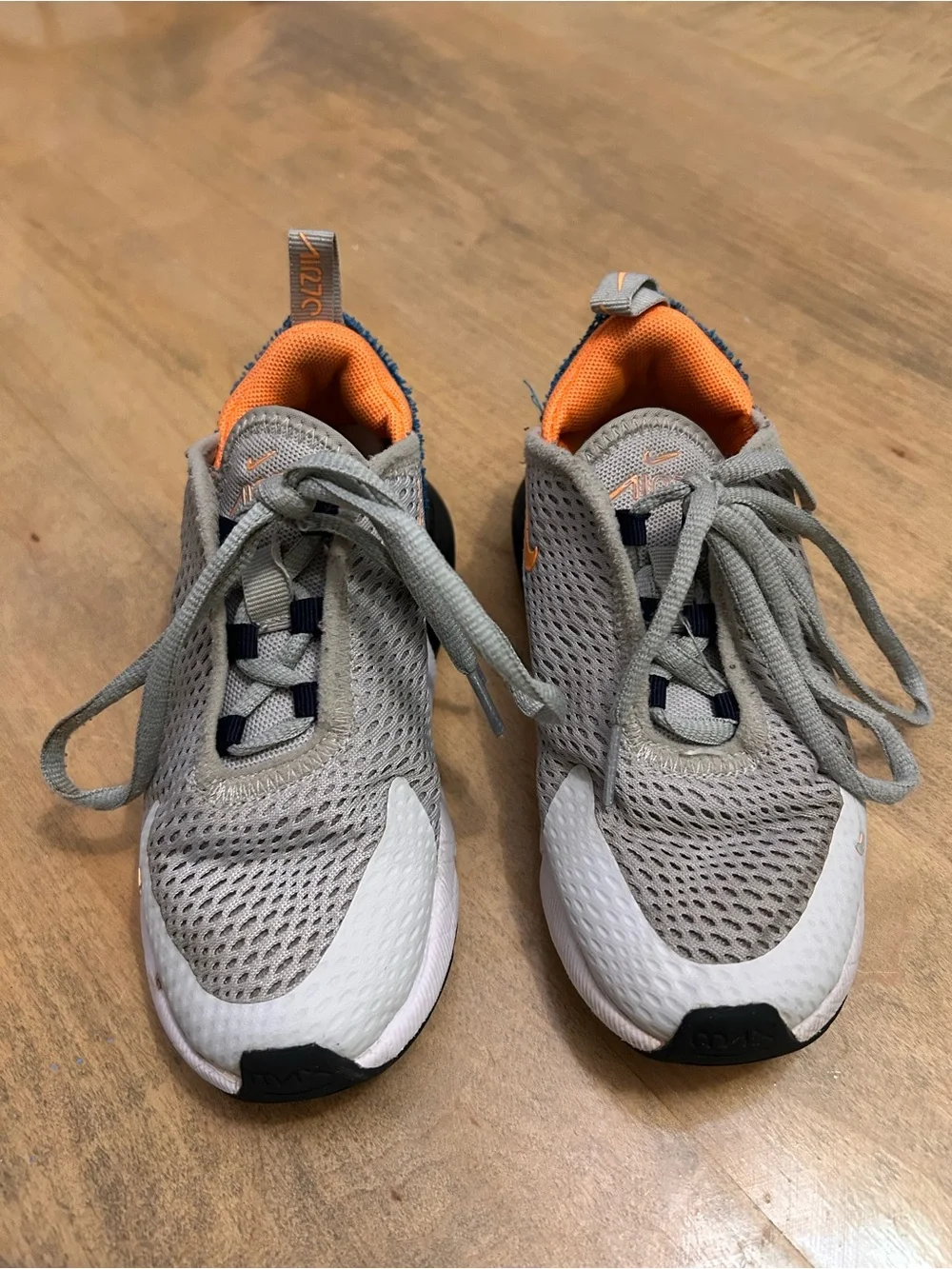 Nike Kids AirMax 270 Sneakers in Grey, Orange & Blue - Picture 4 of 6